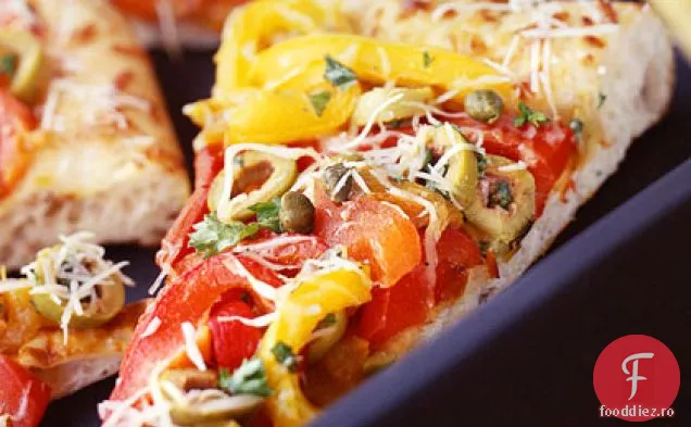 Pizza prăjită cu ardei gras și măsline
