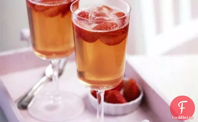 Jeleuri de căpșuni și Prosecco