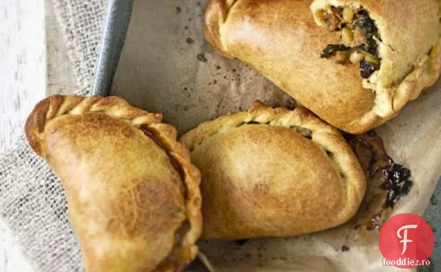 Varză și carne de porc empanadas