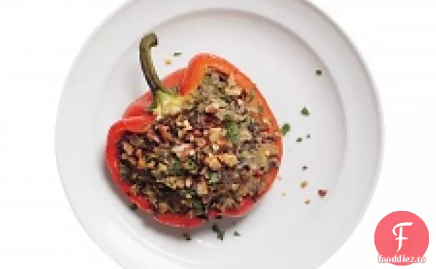 Ardei Umpluți Cu Orez Sălbatic Și Hummus