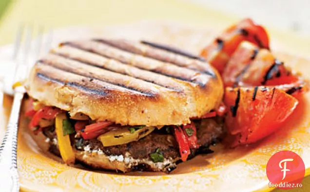 Portobello la grătar, ardei gras și sandvișuri cu brânză de capră