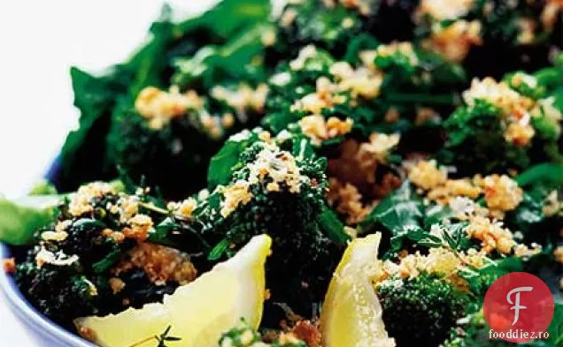 Broccoli încolțit violet cu parmezan și firimituri de ierburi