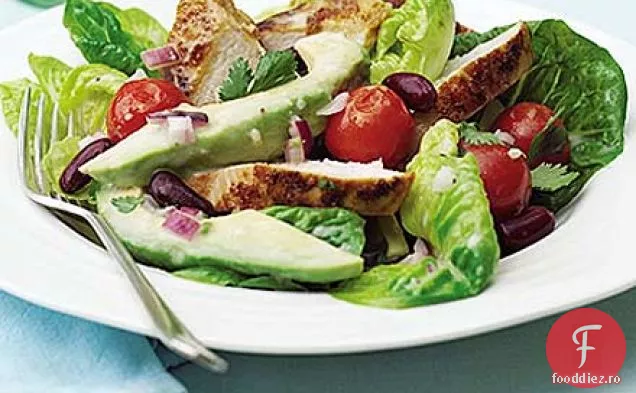 Salată de pui cu chimen și avocado