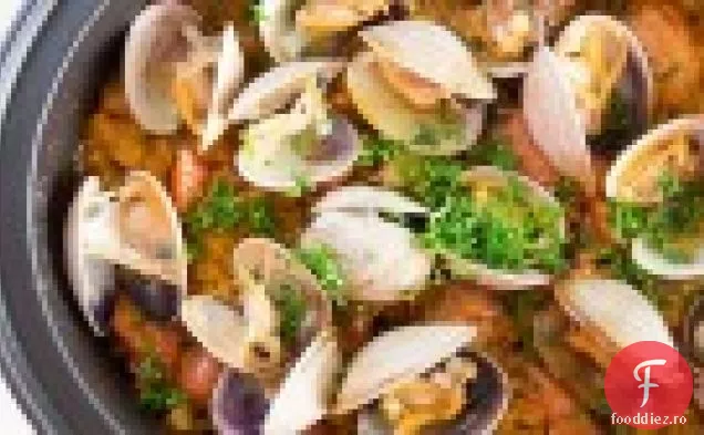Scoici Și Paella De Pui