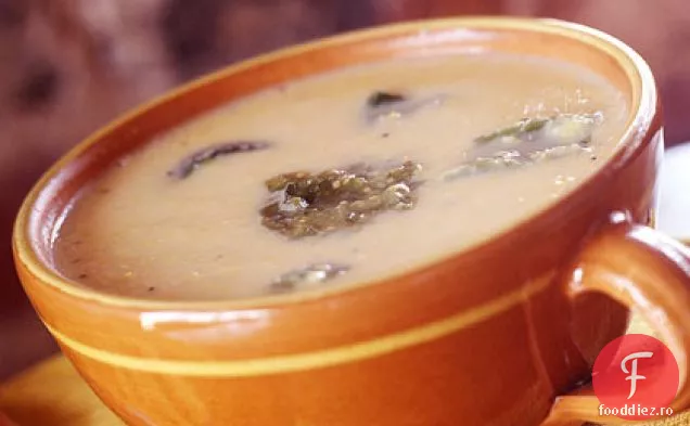 Supă de porumb-Poblano cu Salsa Verde