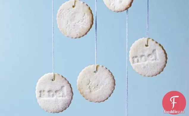 Biscuiți cu copac portocaliu și cardamom