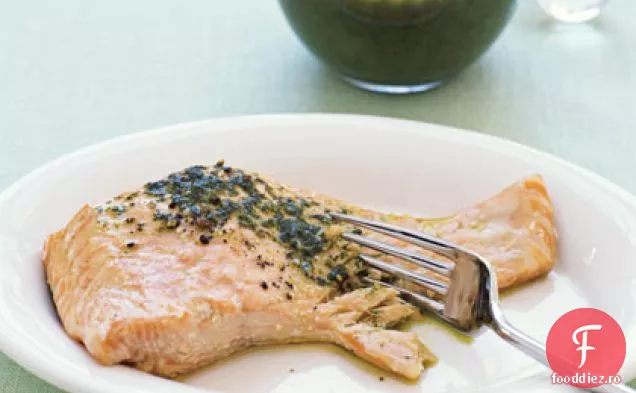 Somon cu ulei de busuioc