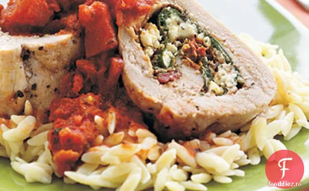 Spanac, Pesto și Filet de porc umplut cu Feta cu sos de roșii gros