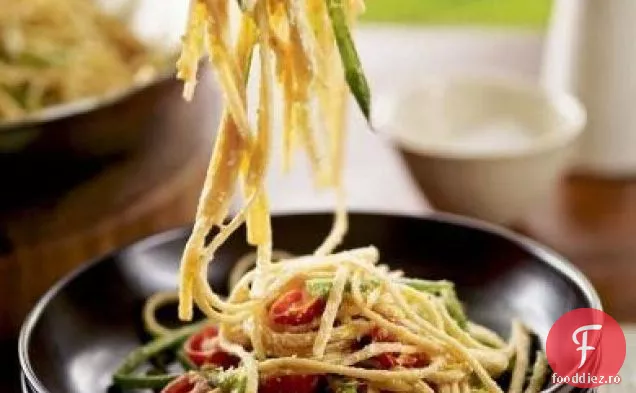 Linguină de grâu integral cu fasole verde, Ricotta și lămâie