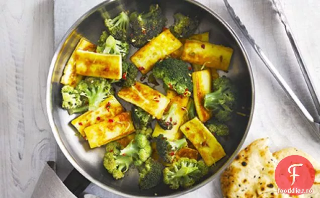 Broccoli condimentat cu paneer