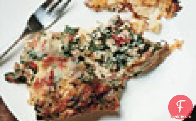 Cârnați, ardei roșu prăjit și spanac Torta Rustica