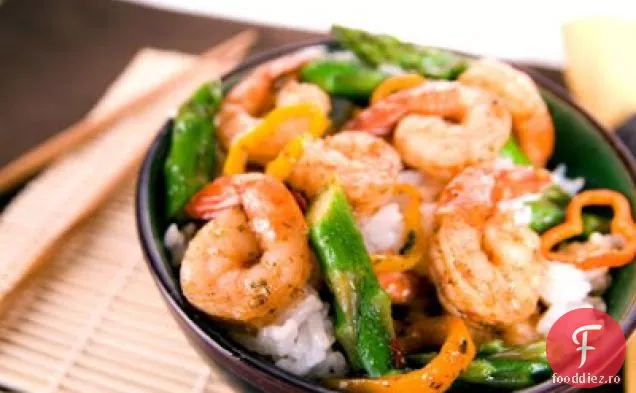 Chili Creveți Și Sparanghel Se Amestecă Fry