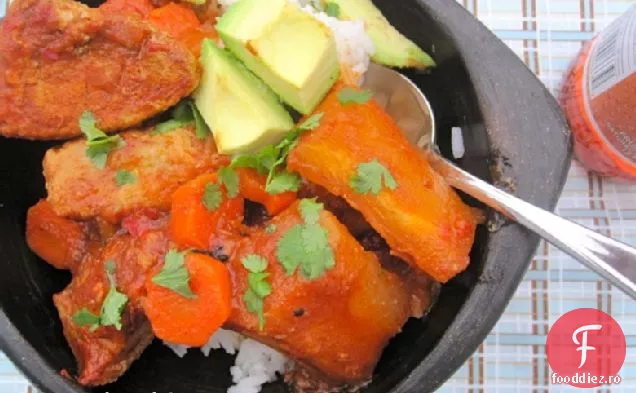 Estofado de Cerdo y Yuca (tocană de porc și manioc)