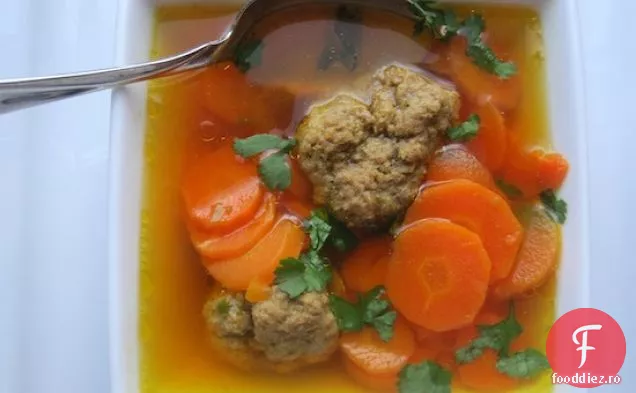 Supă de morcovi și chiftele (Sopa de Zanahoria y Albondigas)