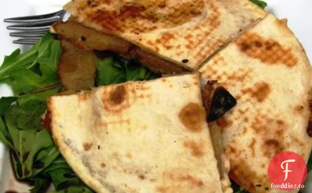 Pear Quesadilla (Quesadilla de Pera)
