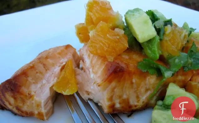 Salmon con Salsa de Mandarina y aguacate (somon cu mandarină și salsa de Avocado)