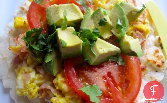 Arepa con Huevo y Jamon Gratinada (Arepa cu ou și șuncă al Gratin)