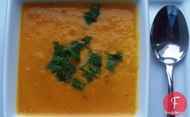 Supă de morcovi (Sopa de Zanahoria)