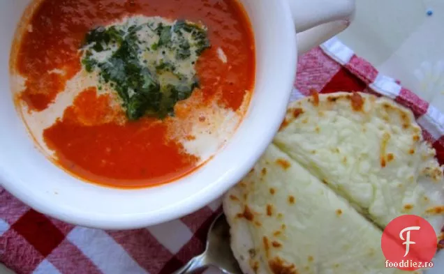 Sopa o Crema de Tomate con Albahaca (supă de roșii și busuioc)