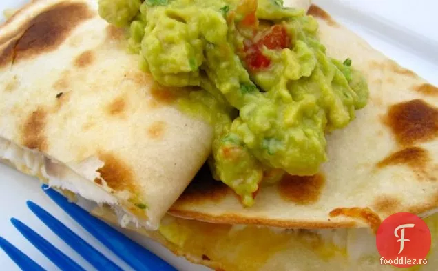 Tilapia Quesadillas cu guacamol