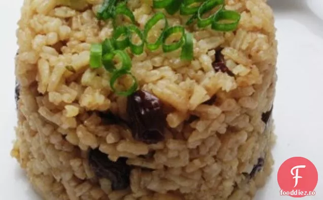 Orez cu Coca-Cola și stafide (Arroz con Coca-Cola y Pasas)