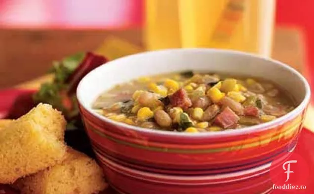 Supă de porumb de vară și fasole albă