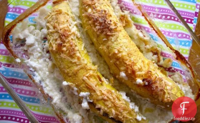 Platanos Asados con Coco (Pătlagine coapte cu nucă de cocos)