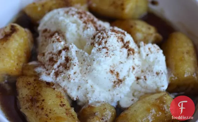 BANANE PRĂJITE (BANANOS CALADOS)