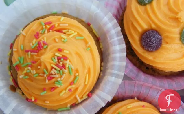 Cupcakes vegane cu cremă de unt Faux și o competiție