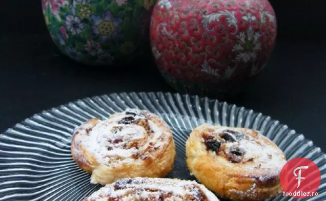 Produse De Patiserie Simple Cu Nucă De Cocos Și Gem