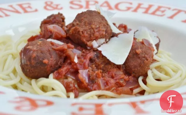 Spaghete și bile de fasole