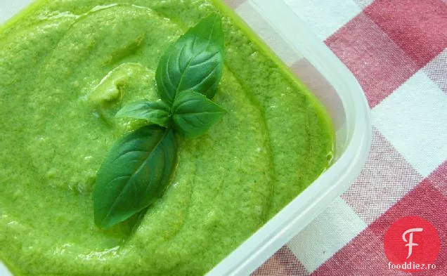 Pesto De Conopidă Și Mazăre