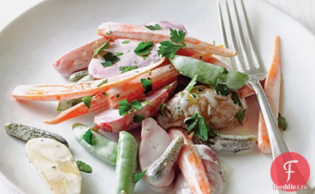 Salată de legume pentru copii cu cornichoni