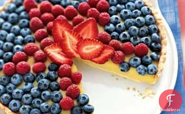 Tartă cu cremă balsamică albă cu Topping de fructe de pădure proaspete