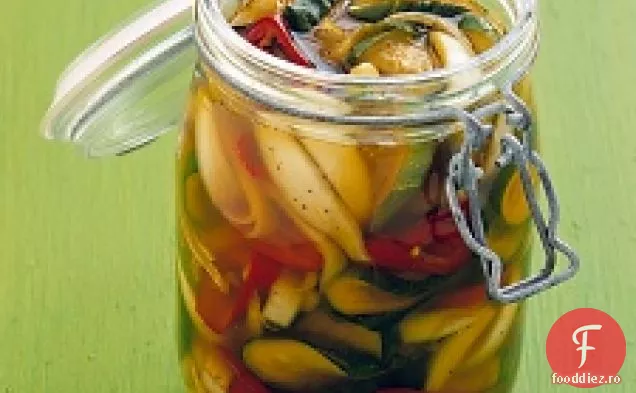 Castraveți Murați Și Jalapenos