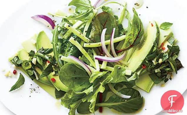 Carpaccio de Broccoli cu salată de tulpină de Broccoli