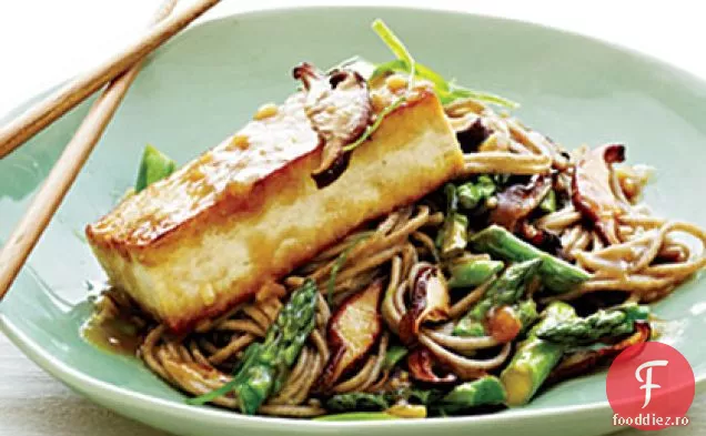 Tăiței Soba cu tofu și legume glazurate Miso