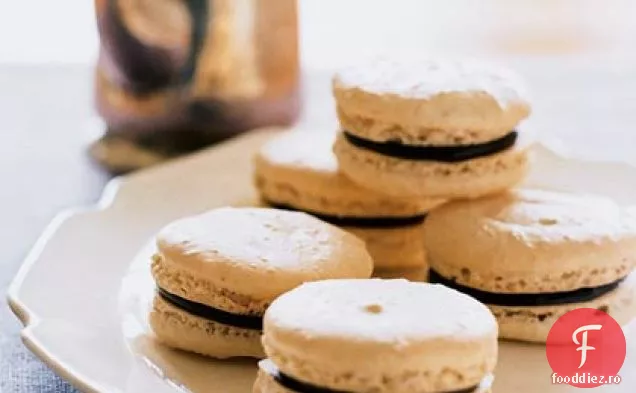 Macaroane Cu Arahide Și Ciocolată