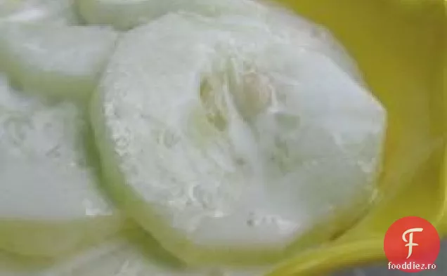 Castraveți în smântână