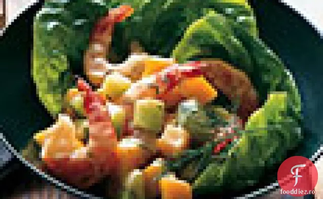 Salată de creveți, castraveți și Mango