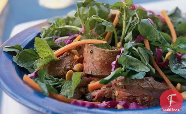 Salată De Friptură Thailandeză