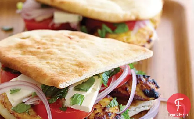 Sandvișuri Cu Pui Tandoori Naan