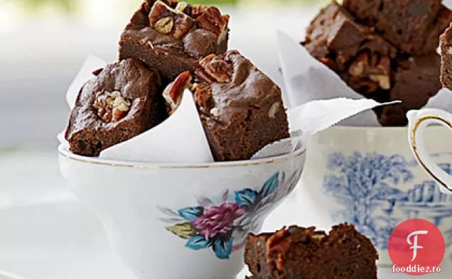 Brownies Bacon-Bourbon cu nuci pecan