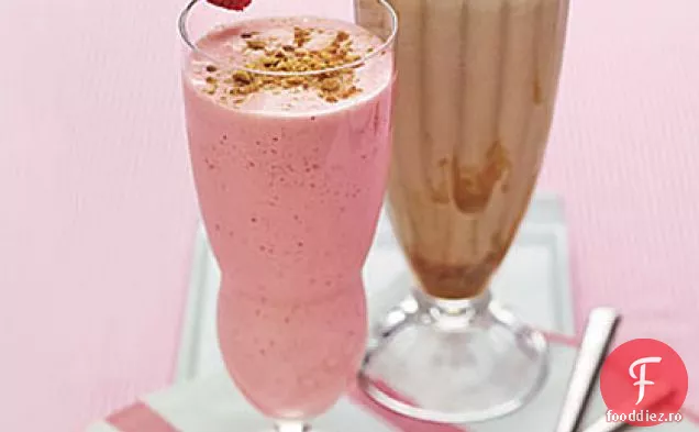 Shake-Uri De Lapte Cu Cheesecake Cu Căpșuni