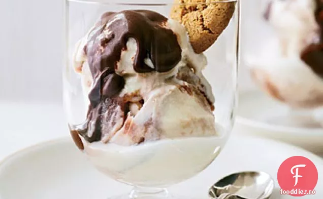 Înghețată cu unt de mere cu Ganache de ghimbir-ciocolată