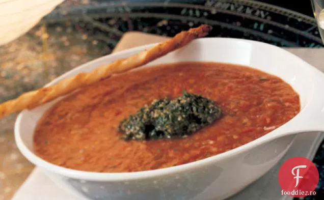 Supă De Roșii Prăjită Răcită Cu Pesto