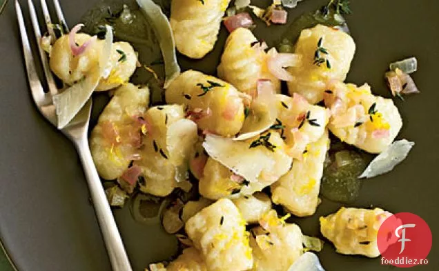 Gnocchi de cartofi cu sos de lămâie-cimbru
