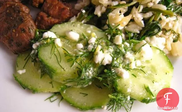 Salată De Castraveți Și Feta