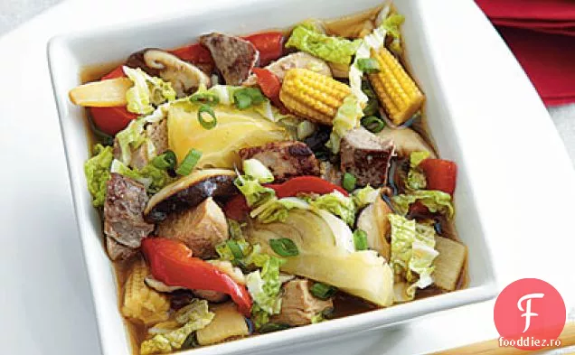 Curcan fiert și legume asiatice