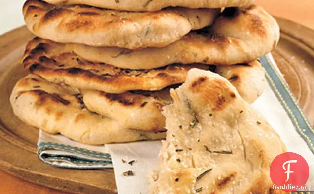 Pâine Plată Cu Rozmarin La Grătar